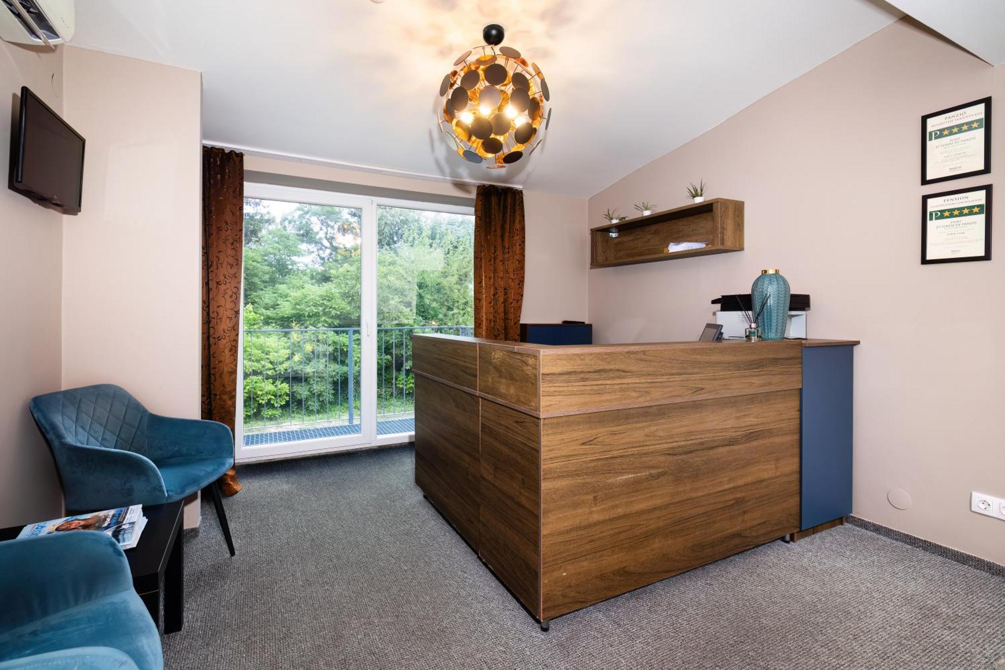 Port Etterem&Panzio Bed & Breakfast Balatonmáriafürdő Екстериор снимка